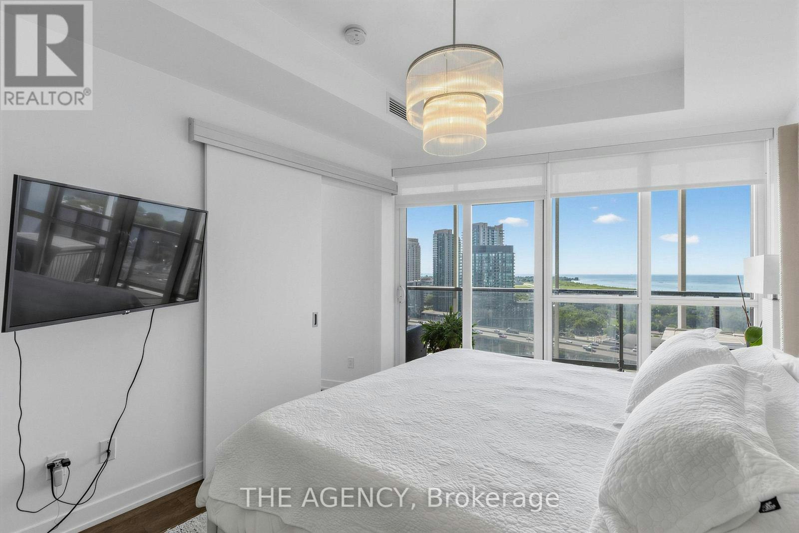 1811-30 Ordnance Street, Toronto, ON, M6K 0C8 - 14