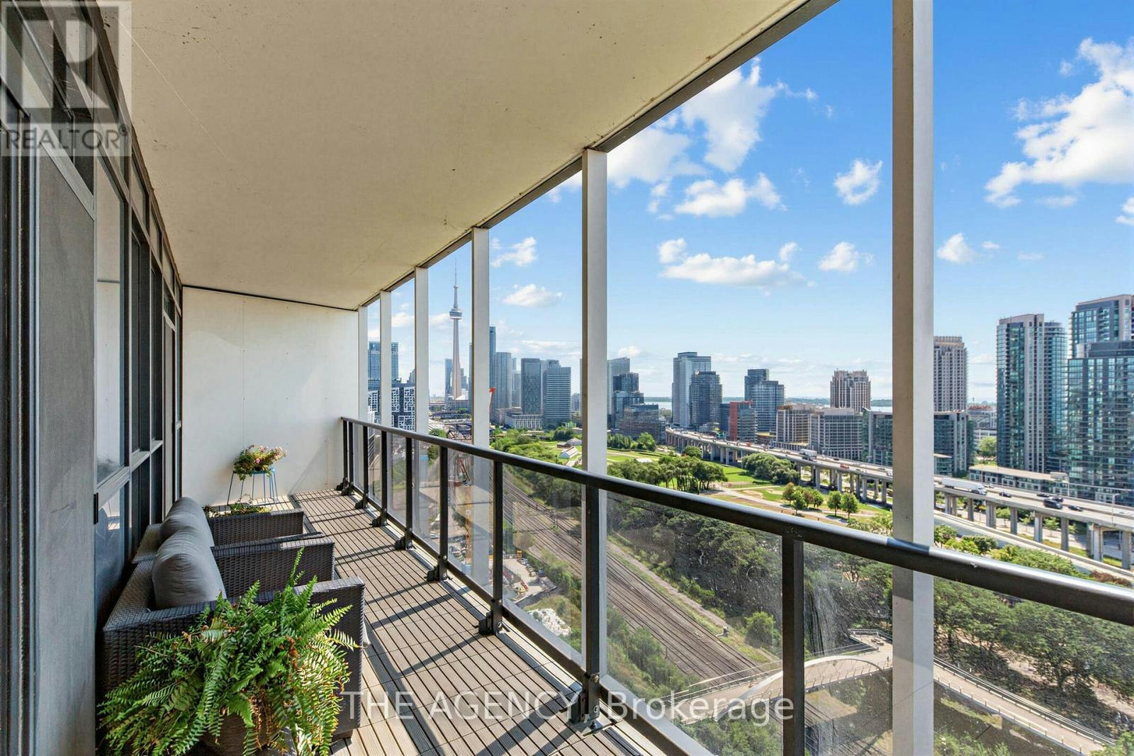 1811-30 Ordnance Street, Toronto, ON, M6K 0C8 - 29