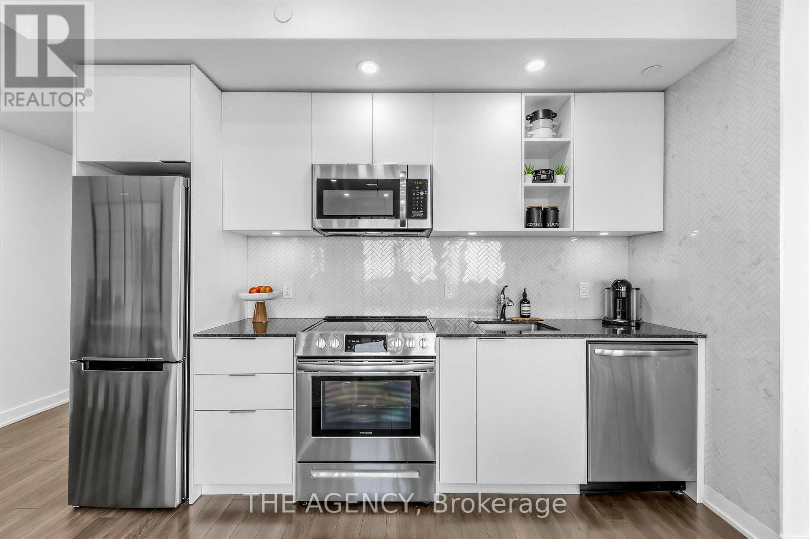 1811-30 Ordnance Street, Toronto, ON, M6K 0C8 - 6
