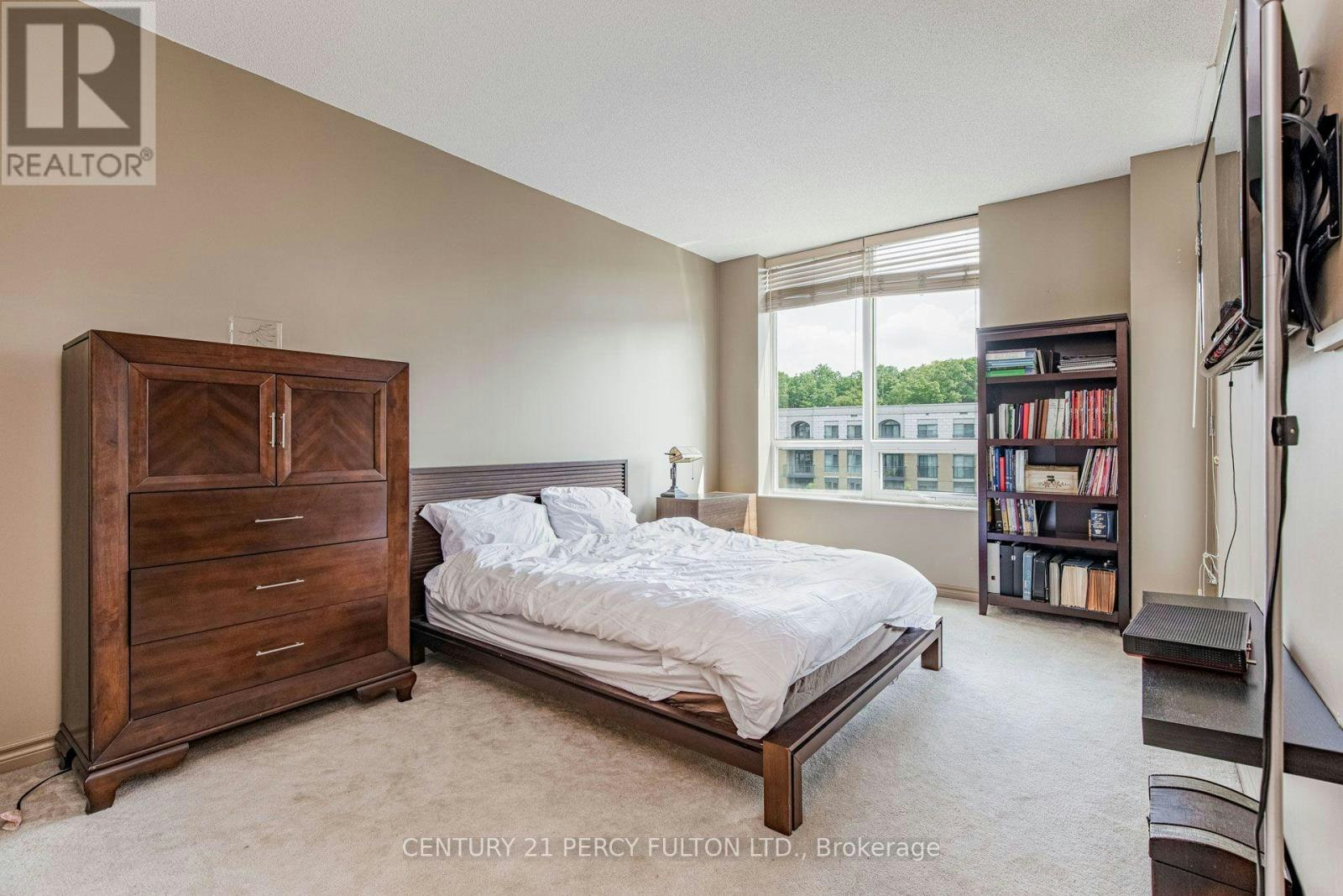 816-18 William Carson Crescent, Toronto, ON, M2P 2G6 - 24
