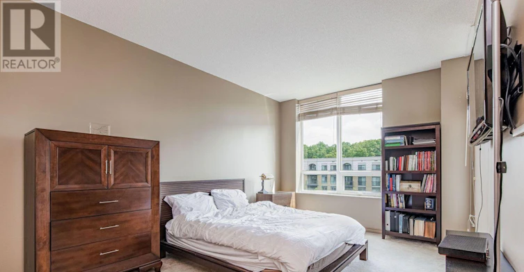 816-18 William Carson Crescent, Toronto, ON, M2P 2G6 - 24
