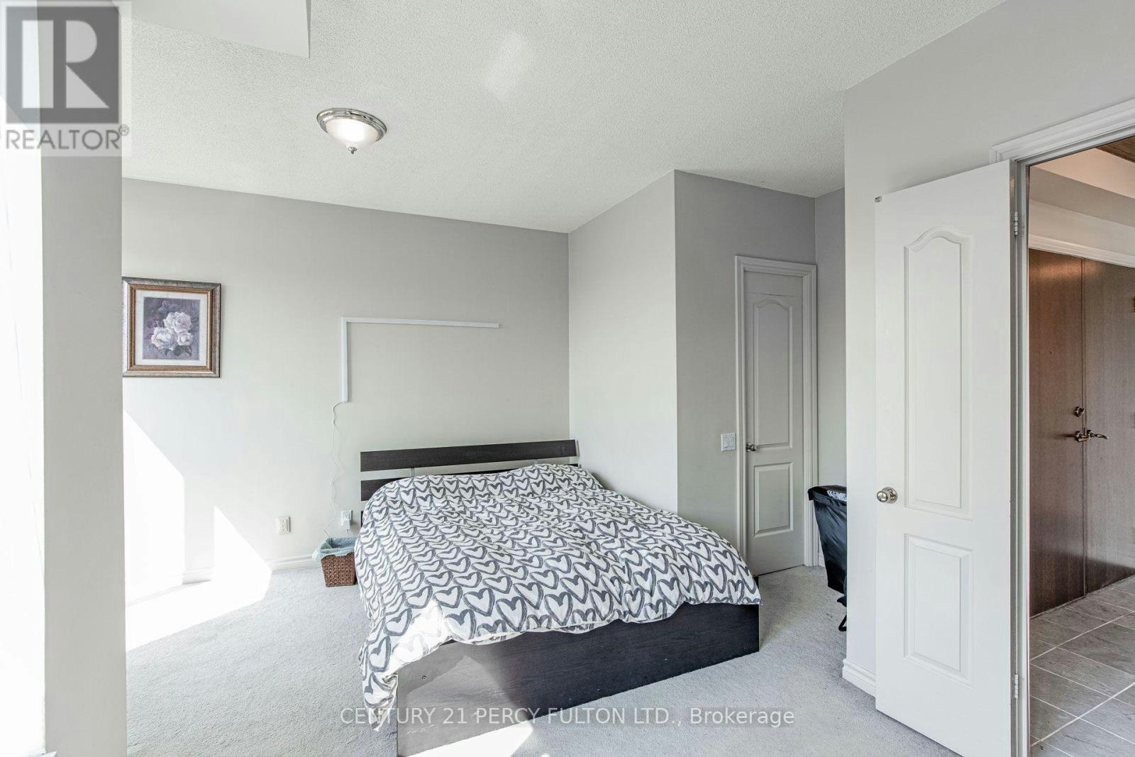 816-18 William Carson Crescent, Toronto, ON, M2P 2G6 - 29