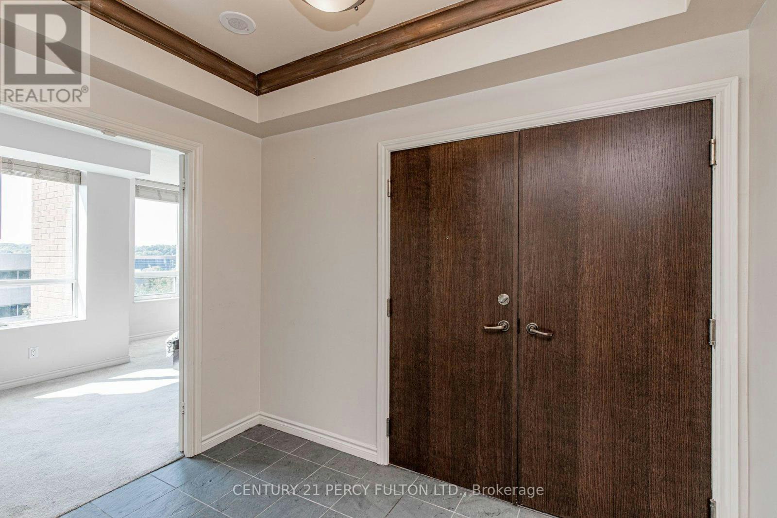 816-18 William Carson Crescent, Toronto, ON, M2P 2G6 - 7