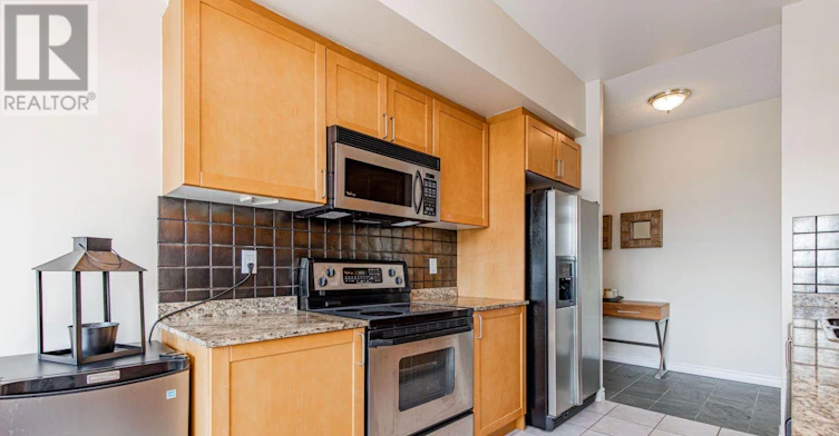 816-18 William Carson Crescent, Toronto, ON, M2P 2G6 - 19