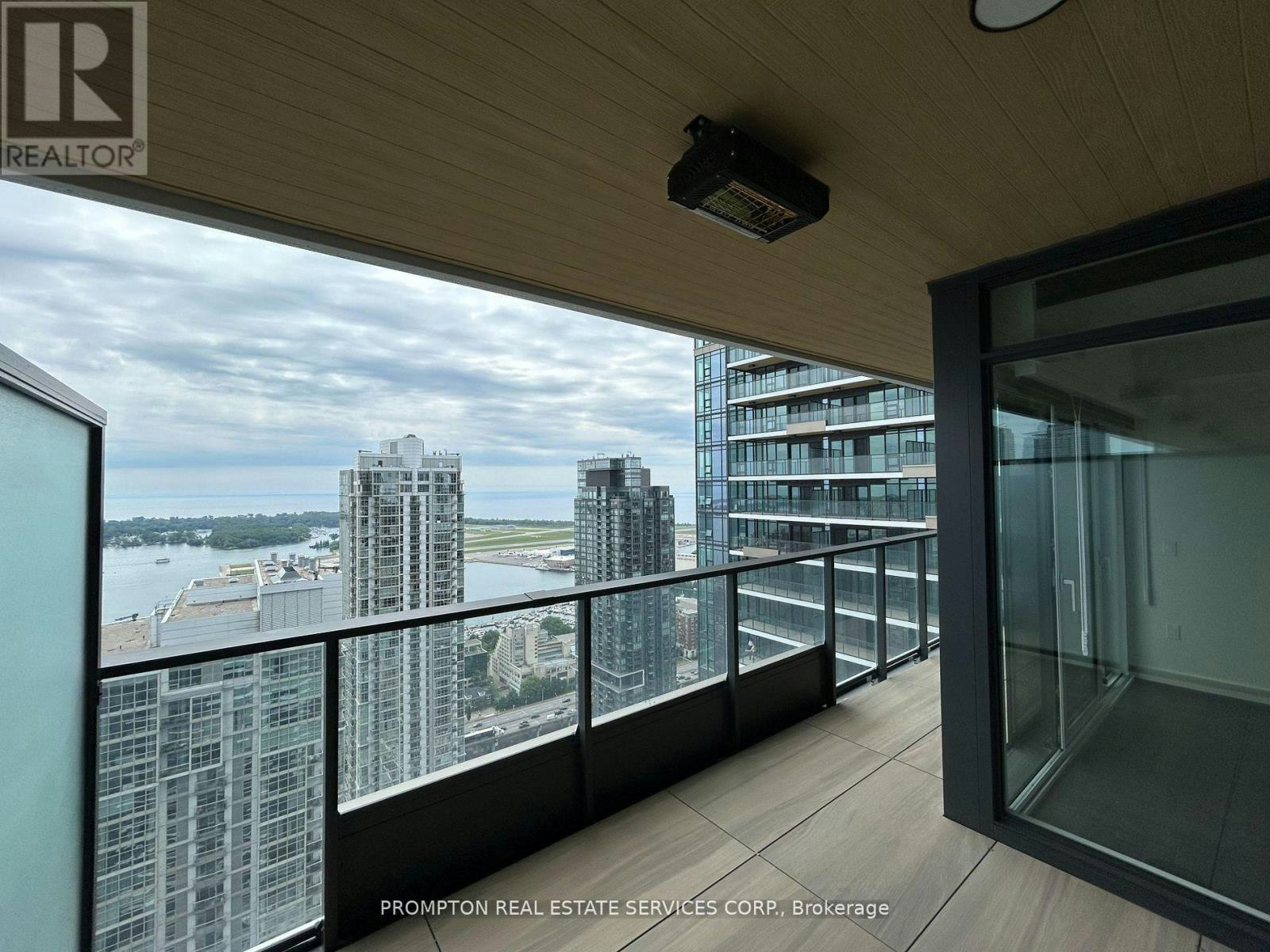 5009-1 Concord Cityplace Way, Toronto, ON, M5V 0X3 - 16