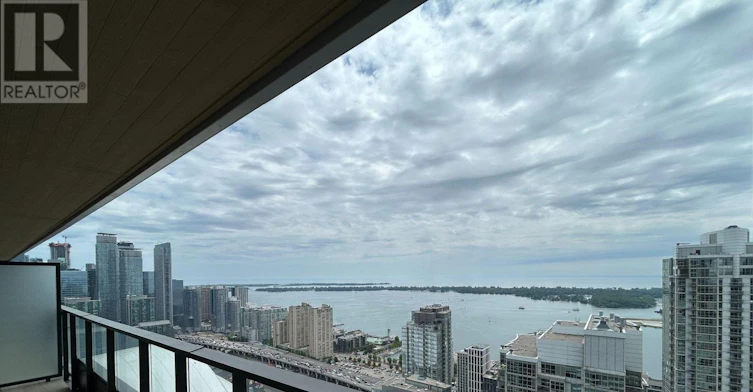 5009-1 Concord Cityplace Way, Toronto, ON, M5V 0X3 - 17