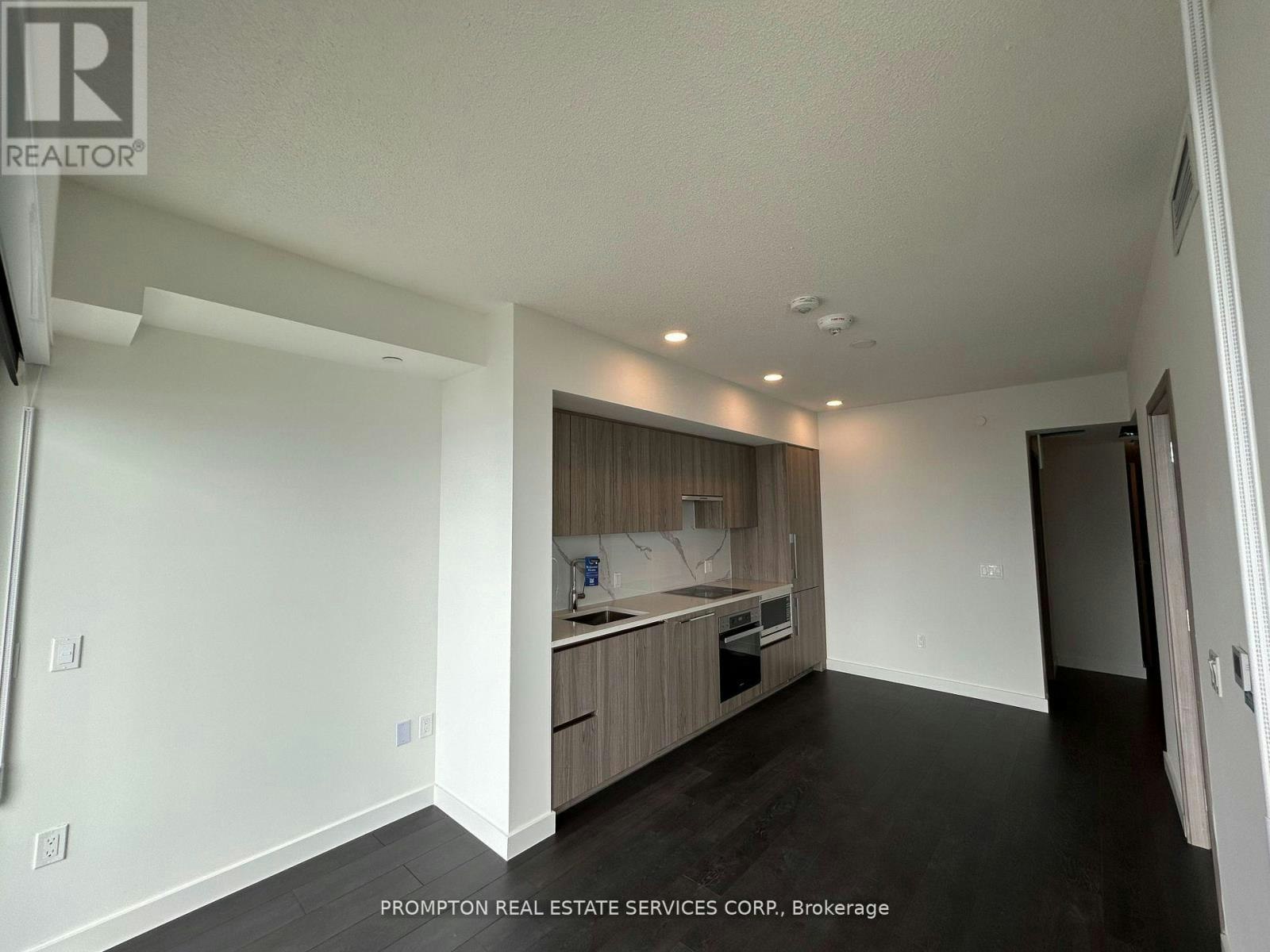 5009-1 Concord Cityplace Way, Toronto, ON, M5V 0X3 - 12