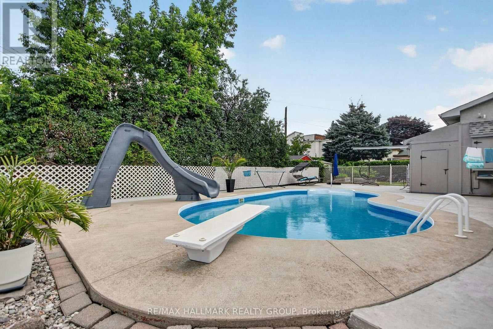 1125 Kenaston Street, Ottawa, ON, K1B 3P1 - 20