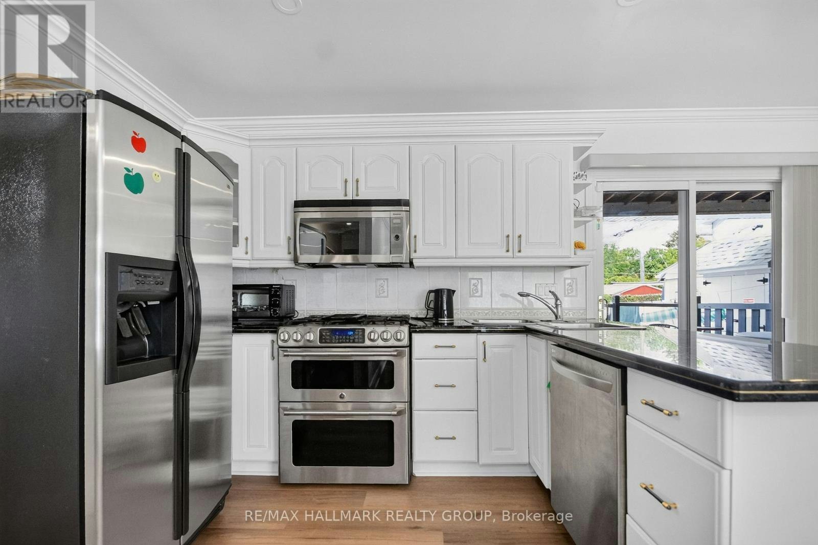 1125 Kenaston Street, Ottawa, ON, K1B 3P1 - 6
