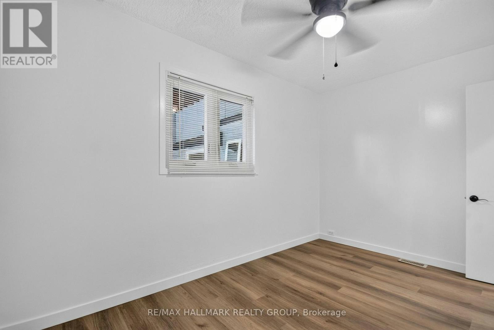 1125 Kenaston Street, Ottawa, ON, K1B 3P1 - 15