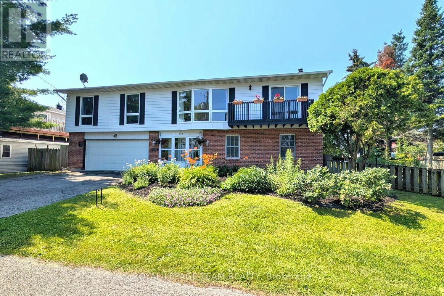 136 James Cummings Avenue, Ottawa, ON, K2H 8E1