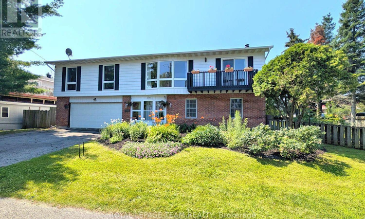 136 James Cummings Avenue