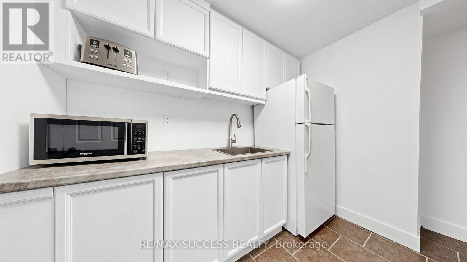66-1200 Walden Circle, Mississauga, ON, L5J 4J9 - 37
