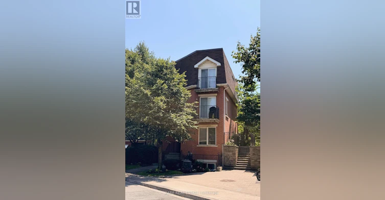 220-50 Joe Shuster Way, Toronto, ON, M6K 1Y8 - 2