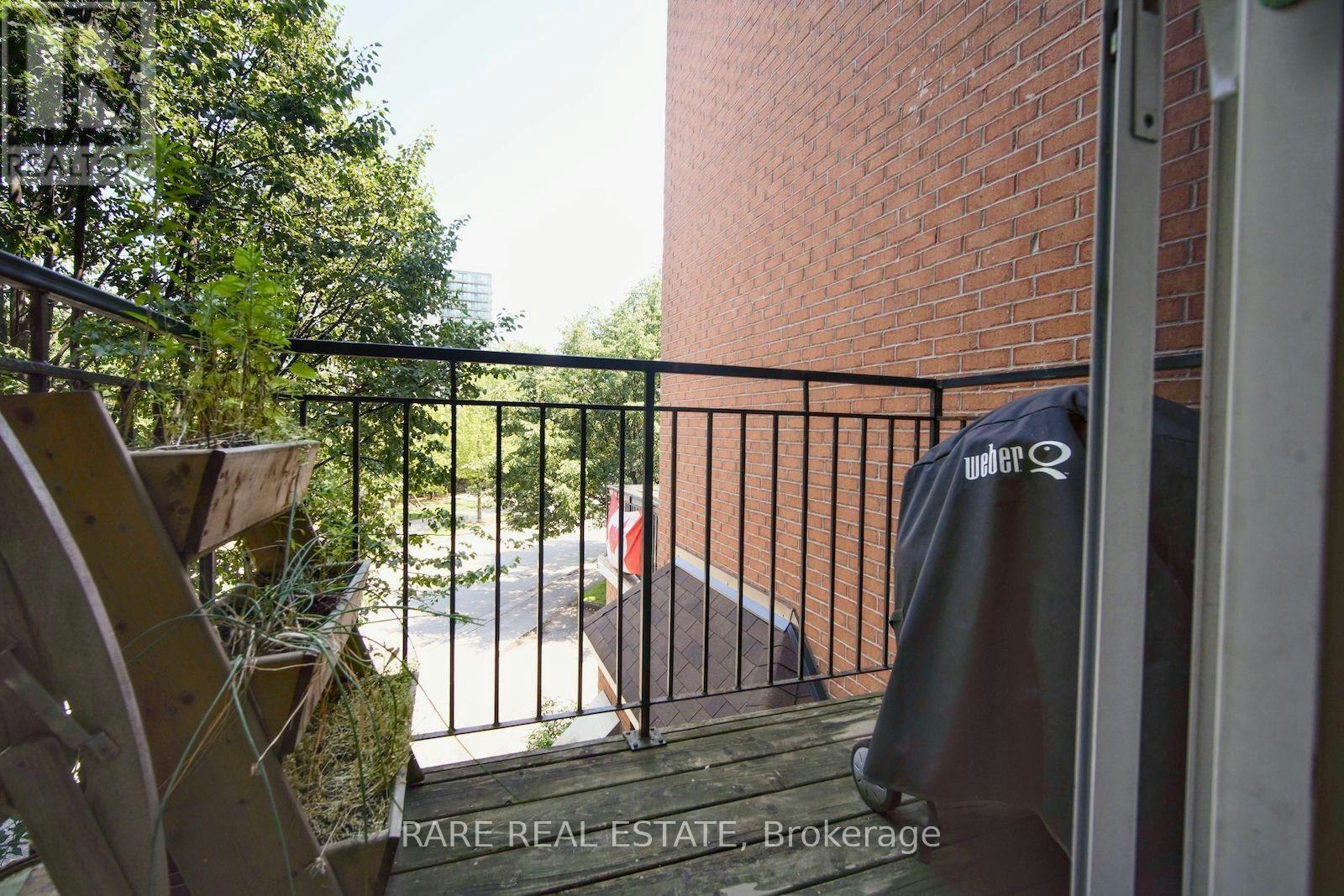 220-50 Joe Shuster Way, Toronto, ON, M6K 1Y8 - 17