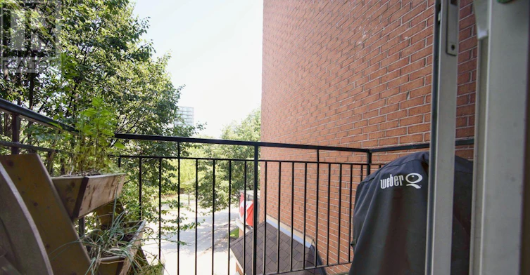 220-50 Joe Shuster Way, Toronto, ON, M6K 1Y8 - 17