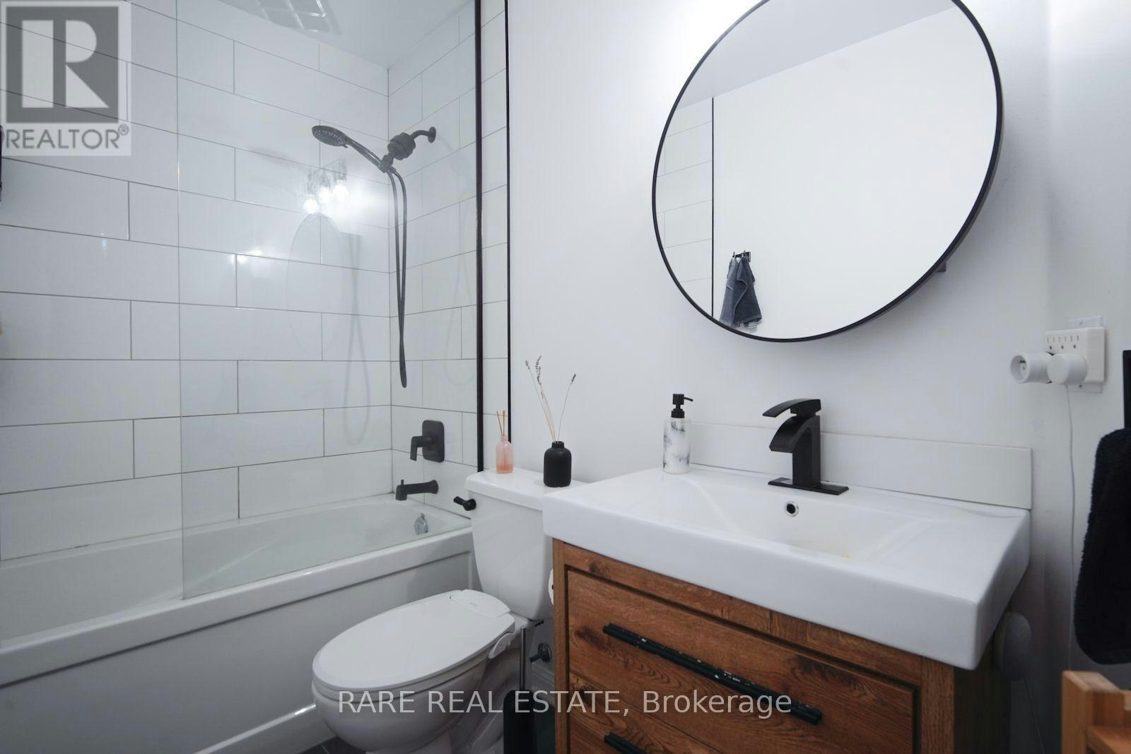 220-50 Joe Shuster Way, Toronto, ON, M6K 1Y8 - 13