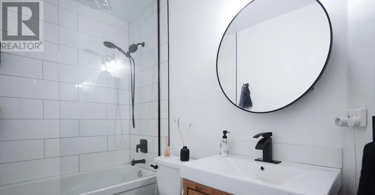 220-50 Joe Shuster Way, Toronto, ON, M6K 1Y8 - 13