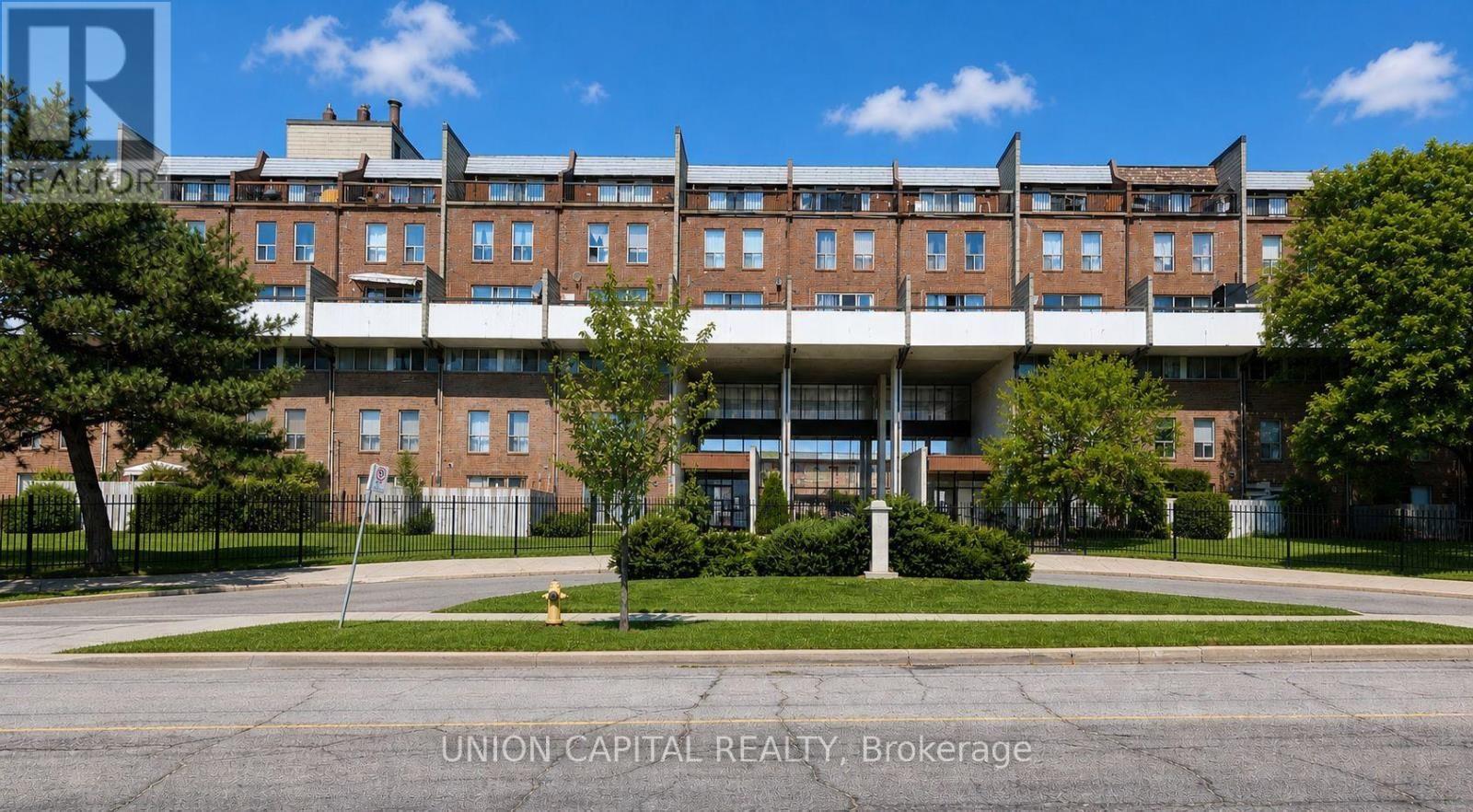 167-10 Eddystone Avenue, Toronto, ON, M3N 2T2
