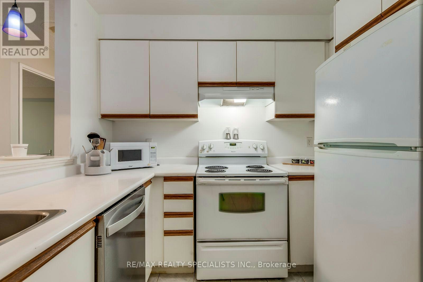 1112-2177 Burnhamthorpe Road W, Mississauga, ON, L5L 5P9 - 10