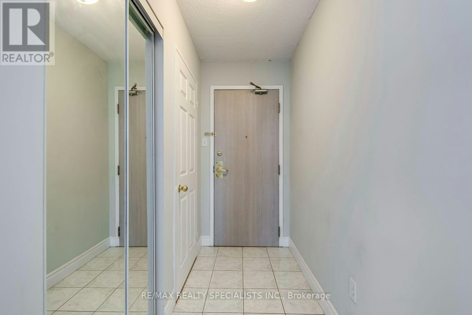 1112-2177 Burnhamthorpe Road W, Mississauga, ON, L5L 5P9 - 7