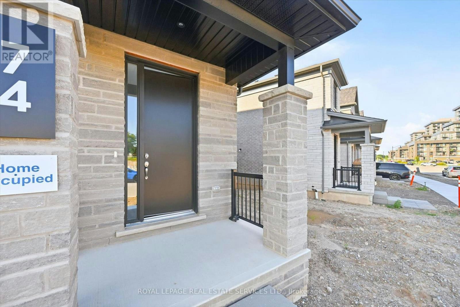 74 Valley Trail Place, Hamilton, ON, L8B 2A2 - 2