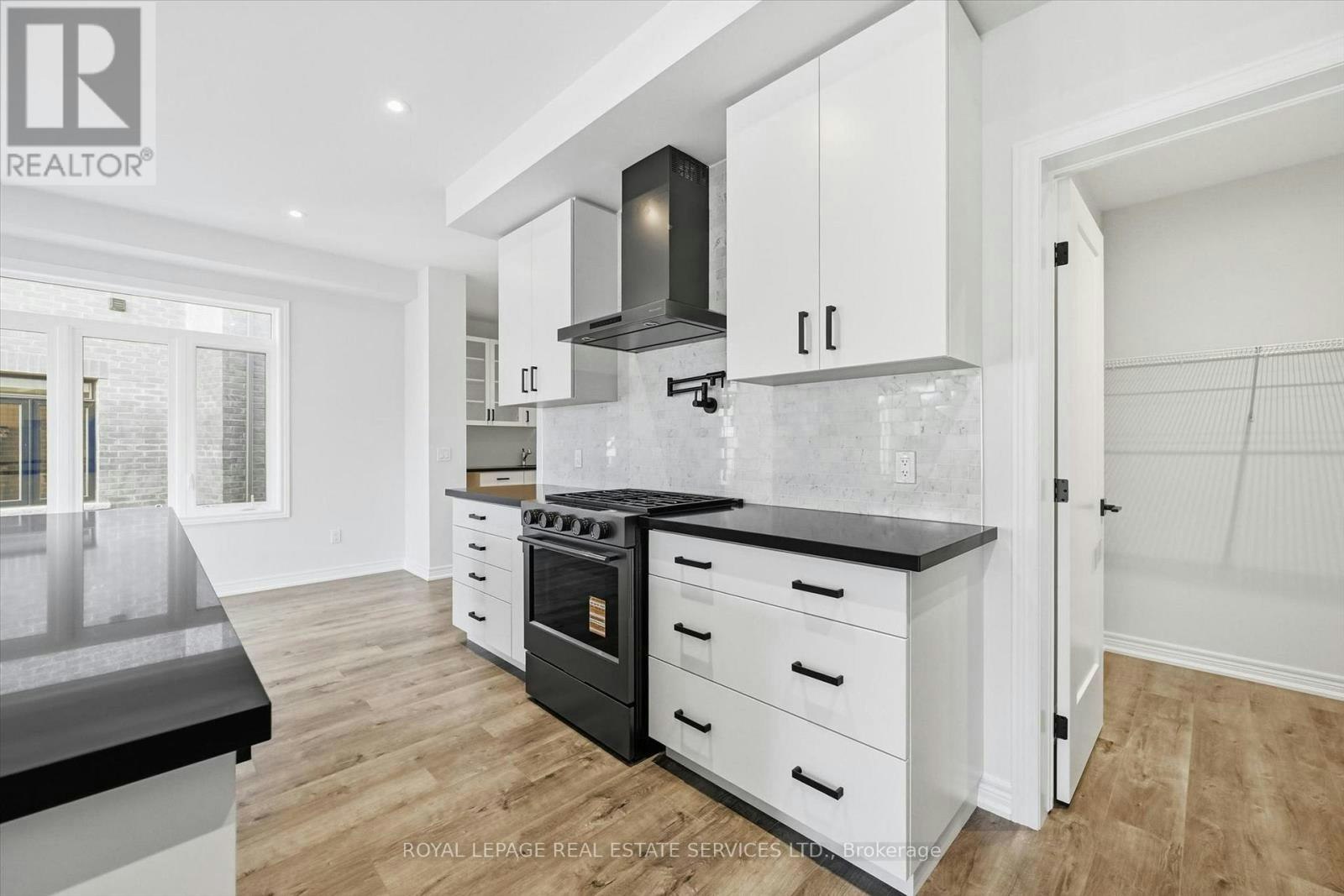 74 Valley Trail Place, Hamilton, ON, L8B 2A2 - 9