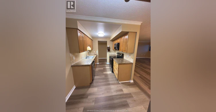 2402-380 Pelissier Street, Windsor, ON, N9A 6V7 - 7