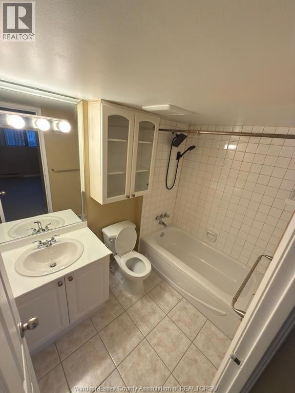 2402-380 Pelissier Street, Windsor, ON, N9A 6V7 - 11