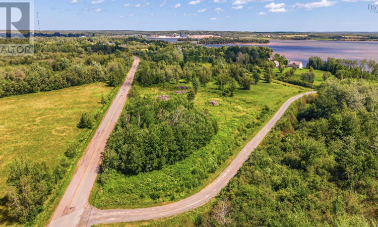 Lot-0 Hansen Drive