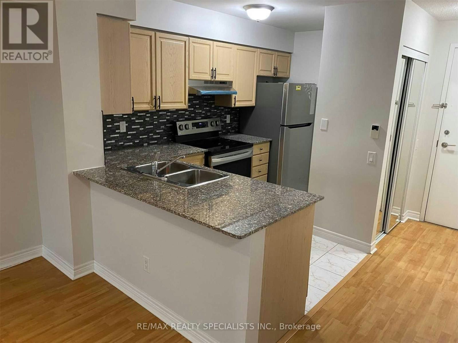 1001-83 Borough Drive, Toronto, ON, M1P 5E4 - 3