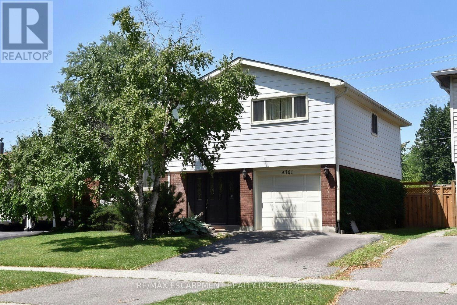 4391 Bennett Road, Burlington, ON, L7L 1Y5