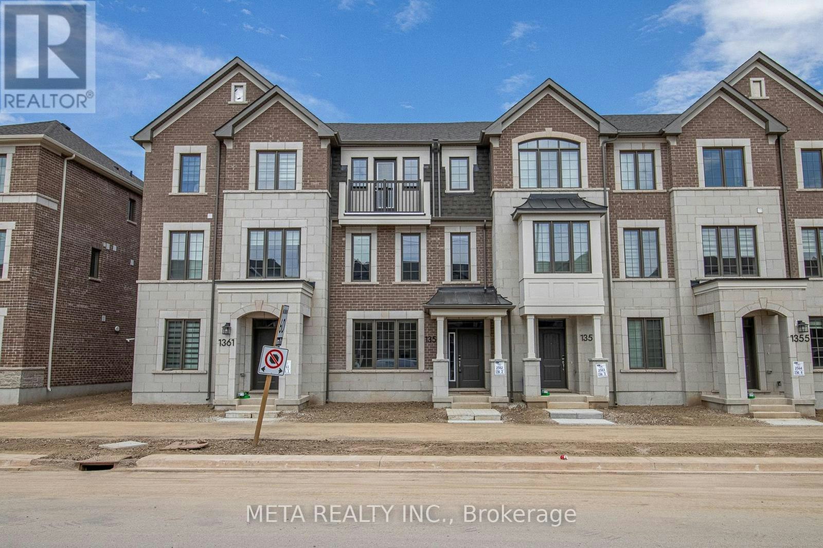 1359 William Halton Parkway, Oakville, ON, L6H 7B3