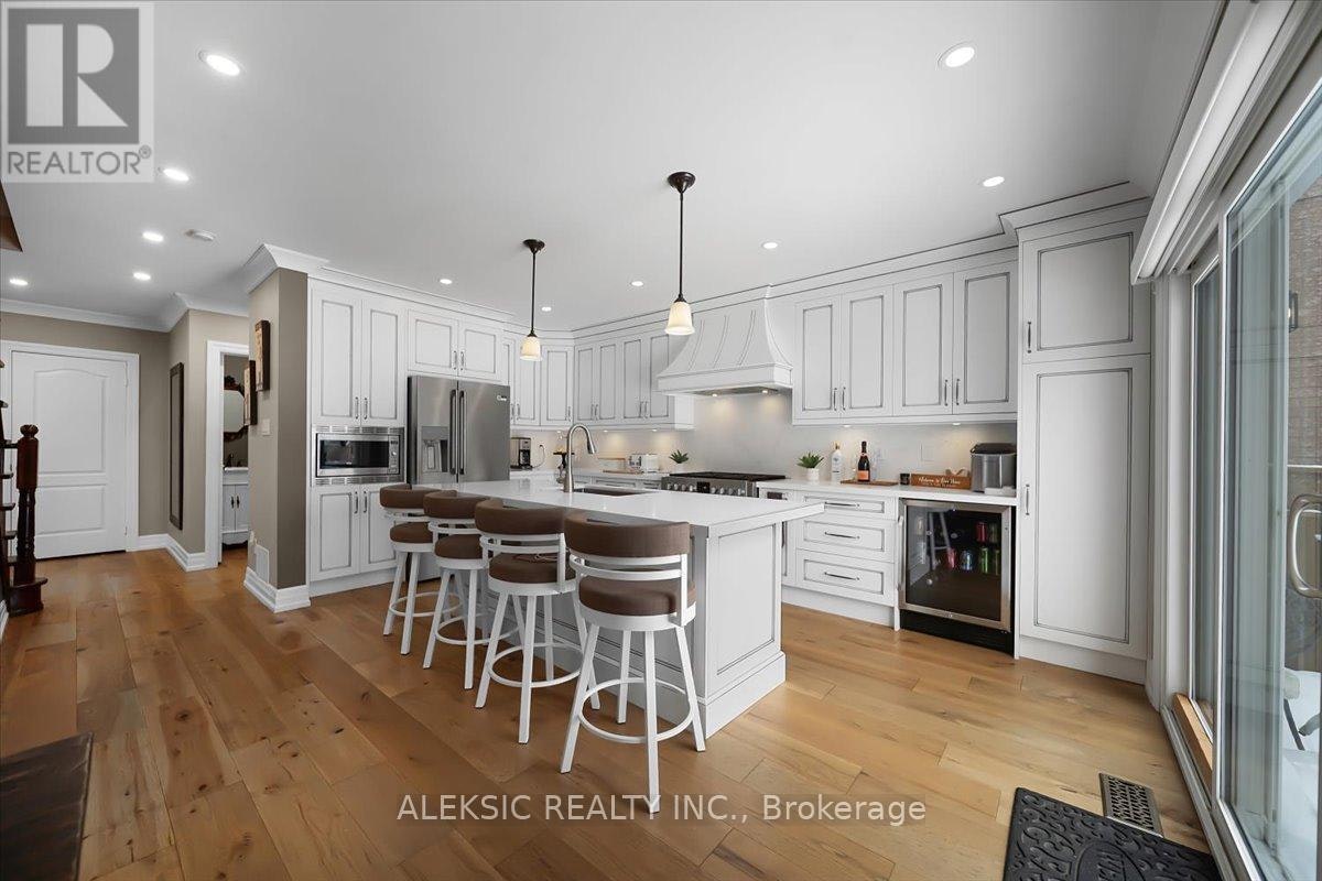 33 Hillpath Crescent, Brampton, ON, L6Z 4T7