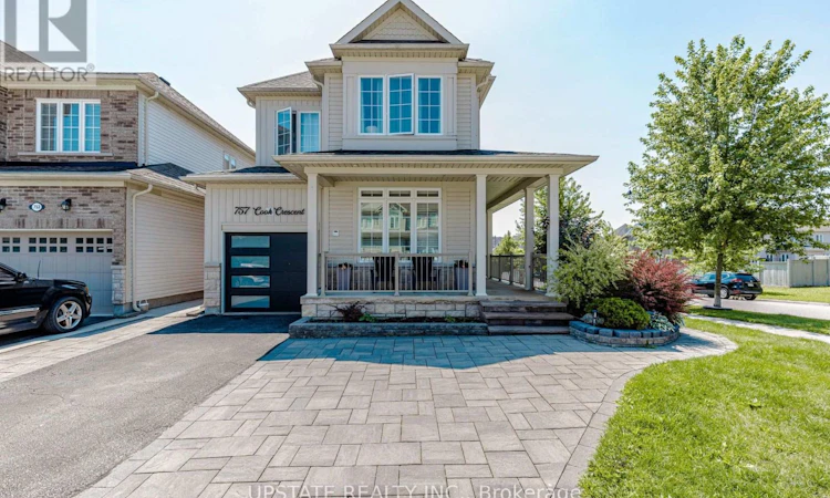 757 Cook Crescent
