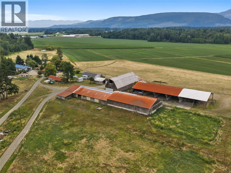 2400 Ployart Road, Black Creek, BC, V9J 1H8 - 39