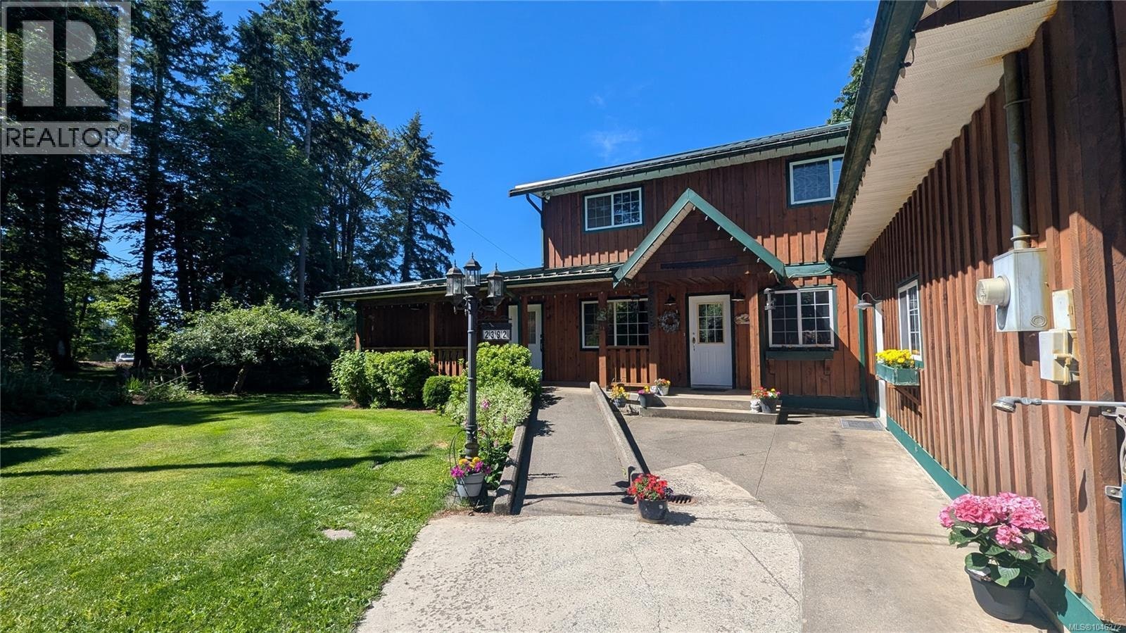 2400 Ployart Road, Black Creek, BC, V9J 1H8 - 9
