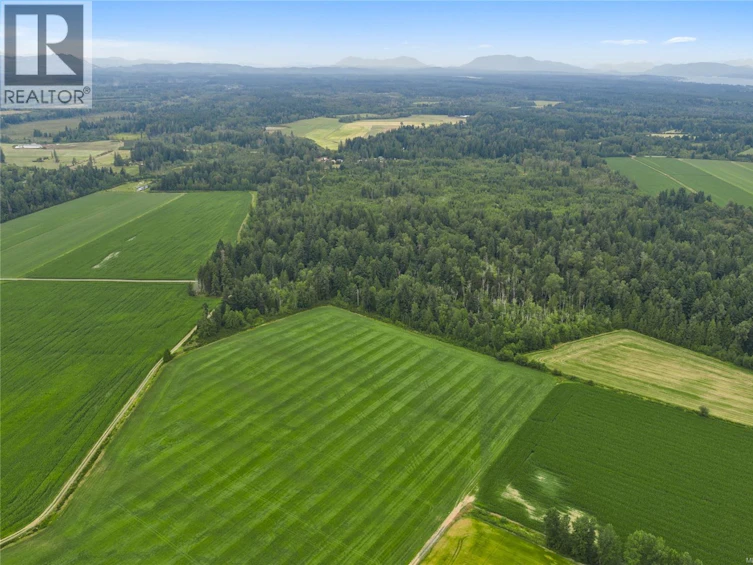 2400 Ployart Road, Black Creek, BC, V9J 1H8 - 45