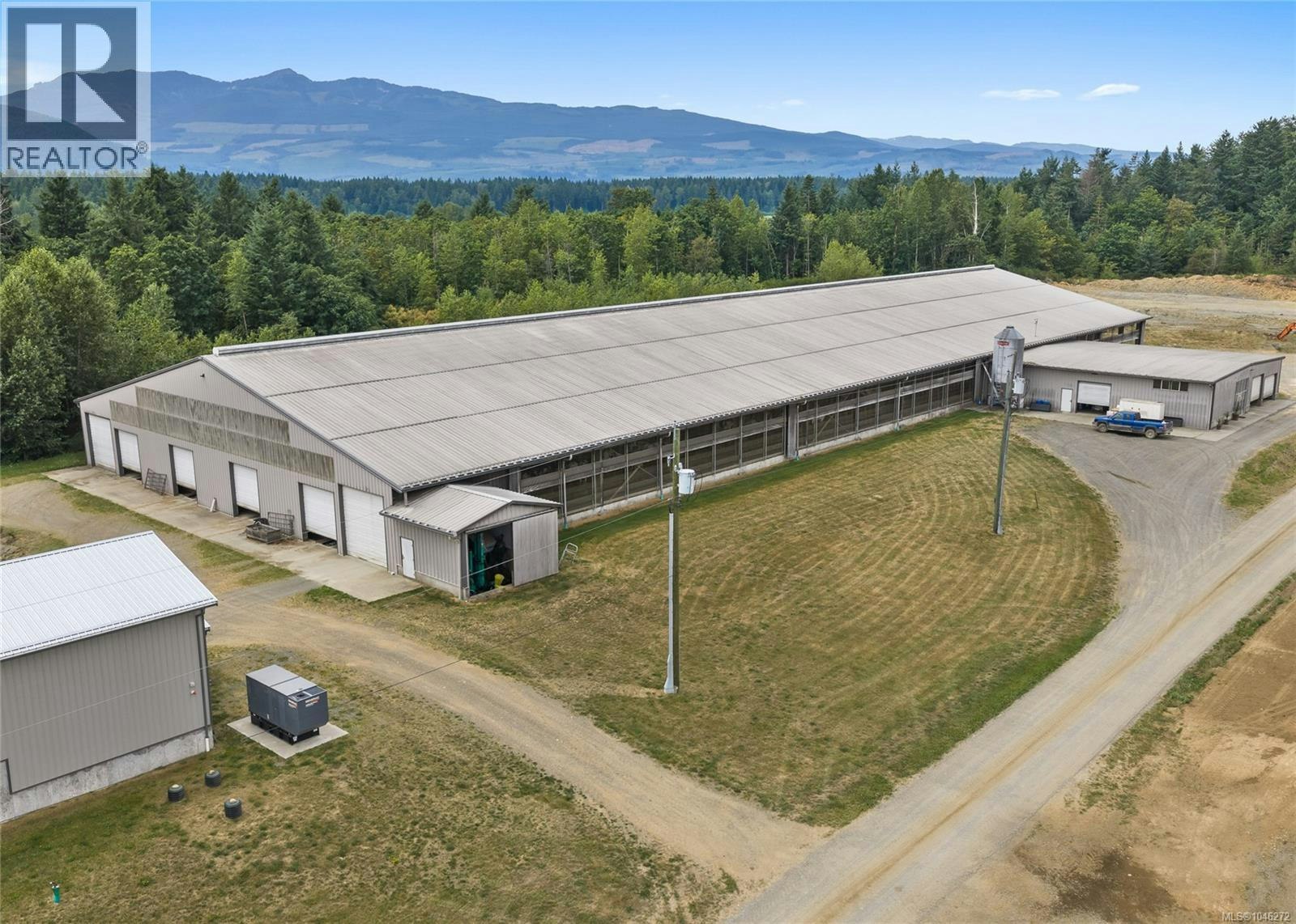 2400 Ployart Road, Black Creek, BC, V9J 1H8 - 4
