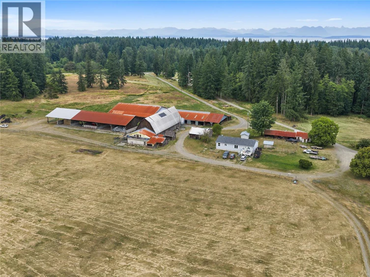 2400 Ployart Road, Black Creek, BC, V9J 1H8 - 40