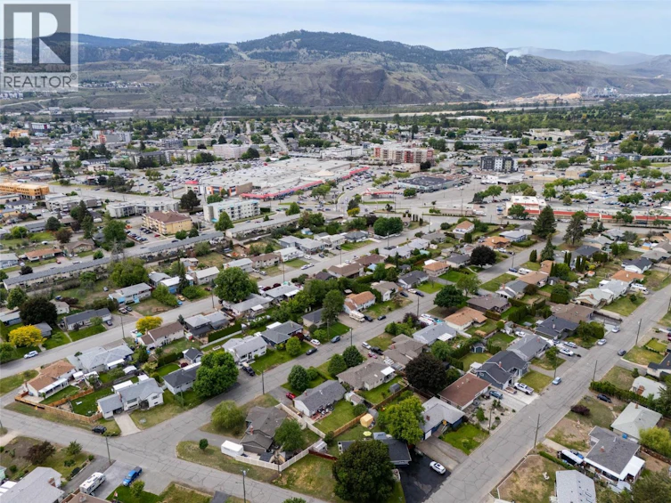 631 Brandon Avenue, Kamloops, BC, V2B 1N5 - 47