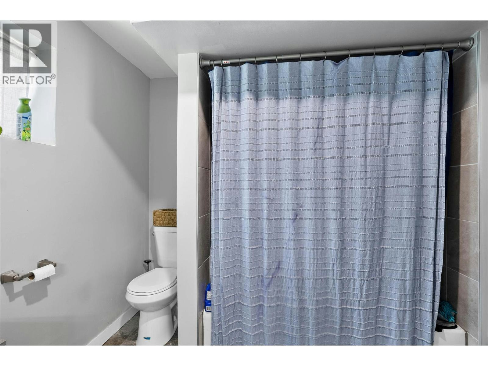 631 Brandon Avenue, Kamloops, BC, V2B 1N5 - 37