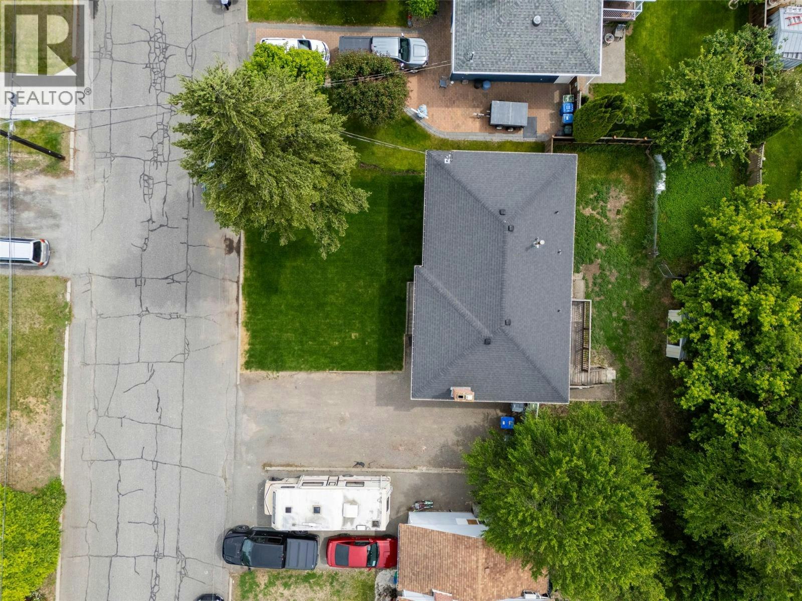 631 Brandon Avenue, Kamloops, BC, V2B 1N5 - 42
