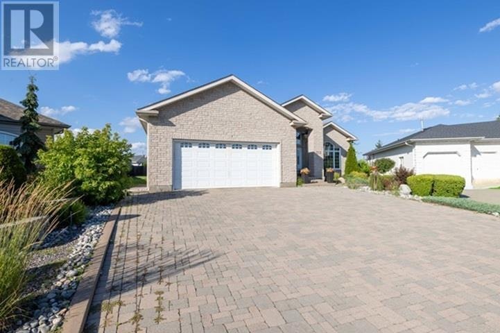 132 Wolverine Crescent, Thunder Bay, ON, P7C 5Z2