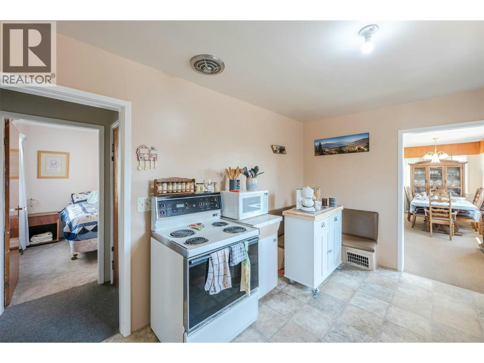6802 89th Street, Osoyoos, BC, V0H 1V1 - 18
