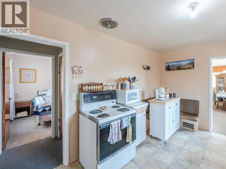 6802 89th Street, Osoyoos, BC, V0H 1V1 - 18