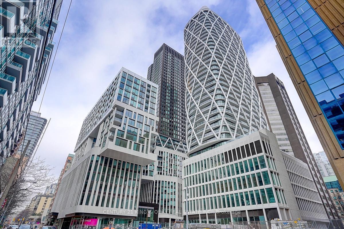 722-121 St Patrick Street, Toronto, ON, M5T 0B8 - 2