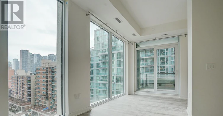 722-121 St Patrick Street, Toronto, ON, M5T 0B8 - 19