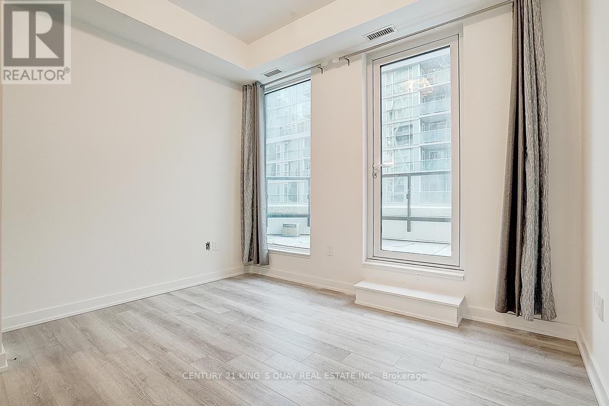 722-121 St Patrick Street, Toronto, ON, M5T 0B8 - 35