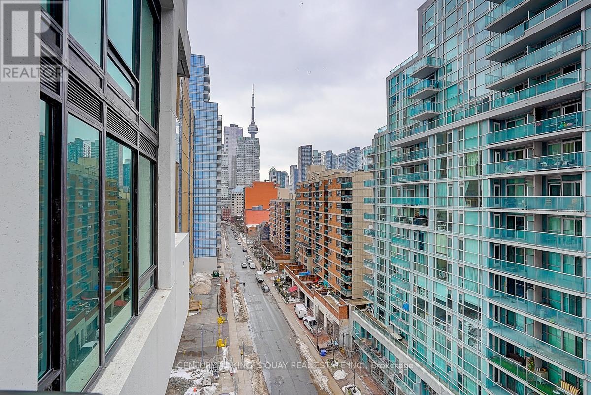 722-121 St Patrick Street, Toronto, ON, M5T 0B8 - 42